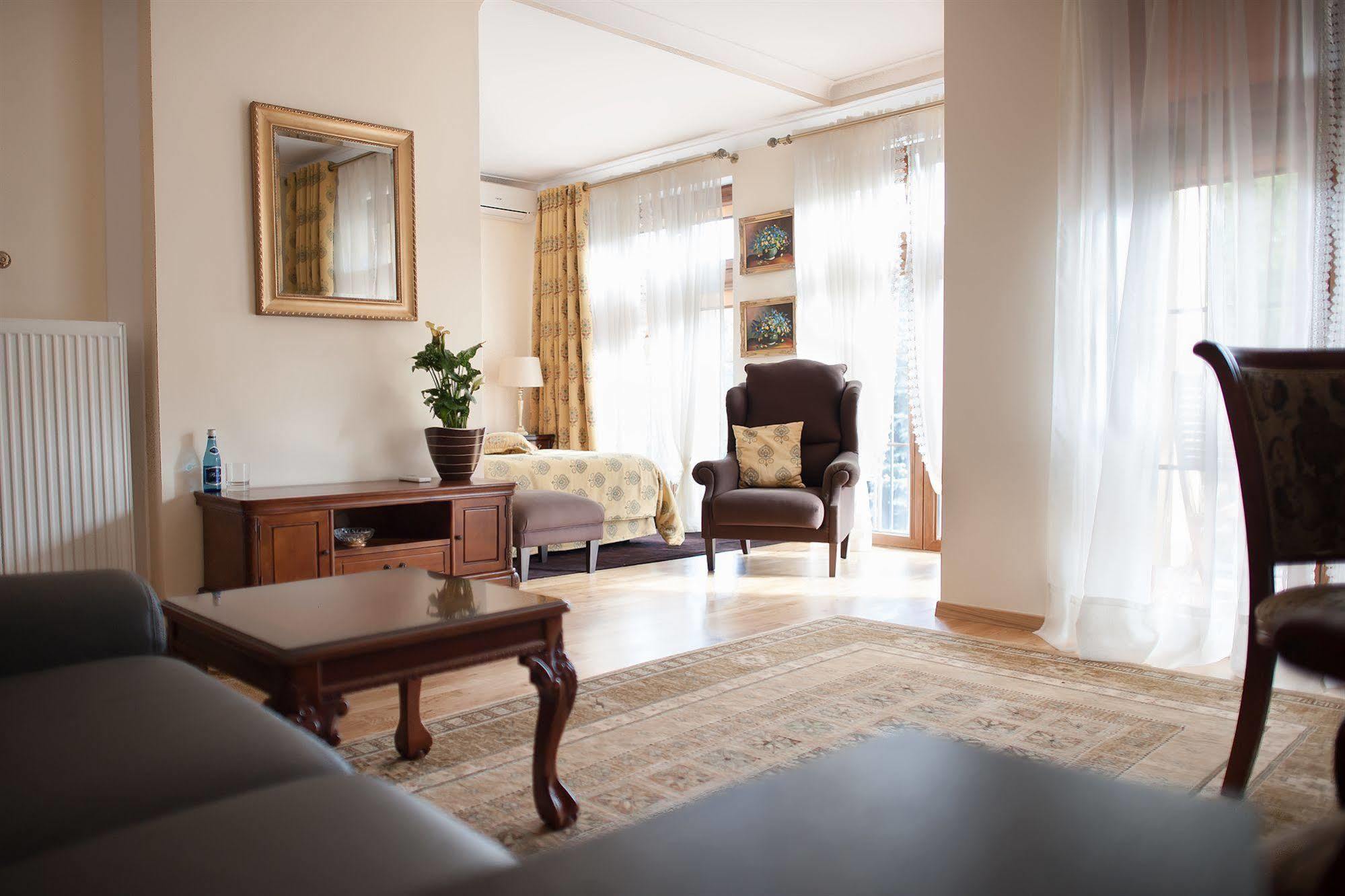 Willa Jozefina Inowrocław Buitenkant foto